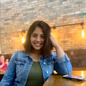 Meet your Posher, Aleena